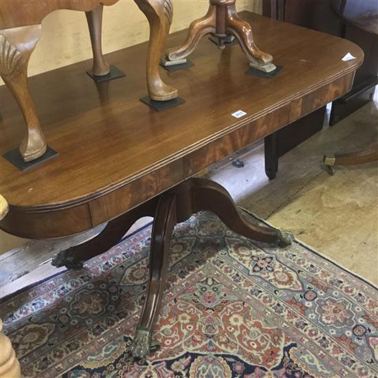 George III mahogany dining table end